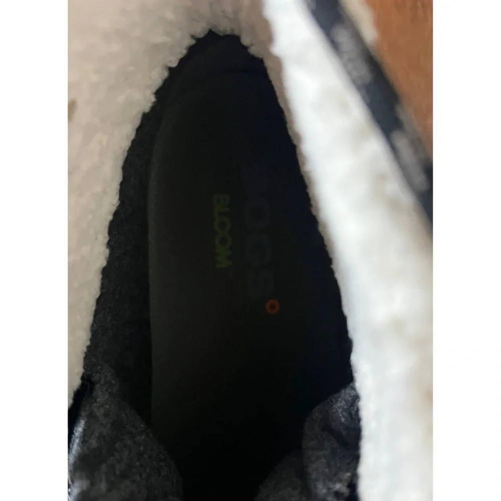 Bogs - Women's - Boots Arcata
Urban Leather... Size 10 - Picture 11 of 12